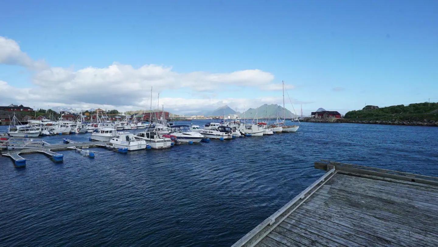 Real Fisherman'S Cabins In Ballstad, Lofoten Exterior photo