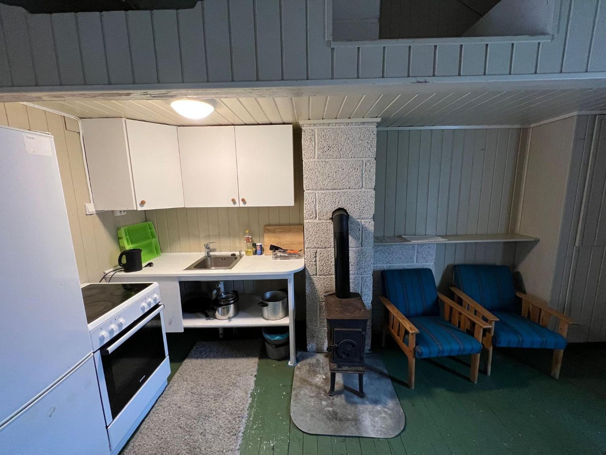Real Fisherman'S Cabins In Ballstad, Lofoten Exterior photo